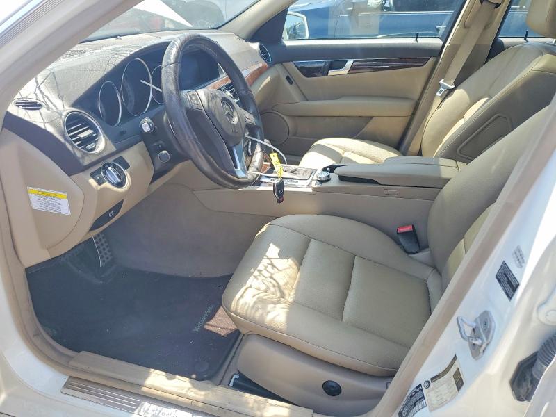 60836846 :رقم المزاد ، WDDGF8AB1DG083484 vin ، 2013 Mercedes-benz C مزاد بيع