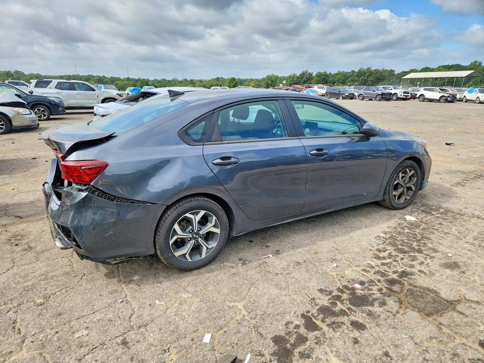62323426 :رقم المزاد ، 3KPF24AD0ME349430 vin ، 2021 Kia Forte مزاد بيع