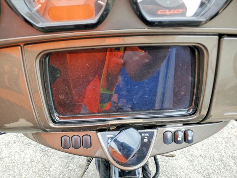 60569186 :رقم المزاد ، 1HD1PXL14MB950481 vin ، 2021 Harley-davidson Flhxse مزاد بيع