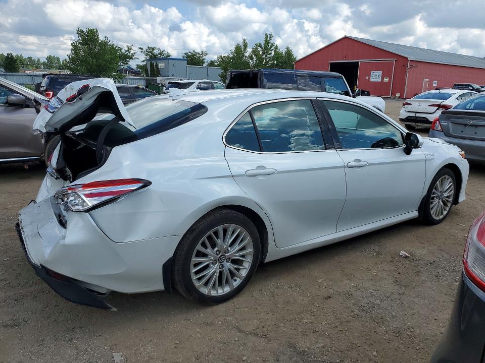 2018 Toyota Camry Hybrid მანქანა იყიდება აუქციონზე, vin: 4T1B21HK7JU001621, აუქციონის ნომერი: 59150016