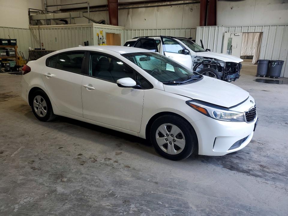 Aukcja sprzedaży 2018 Kia Forte, vin: 3KPFL4A72JE186203, numer aukcji: 61553846