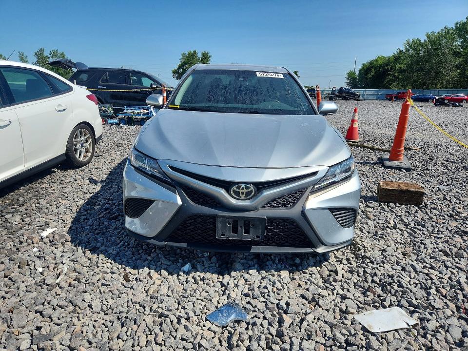 Продажа на аукционе авто 2018 Toyota Camry, vin: 4T1B11HK9JU537926, номер лота: 61020276