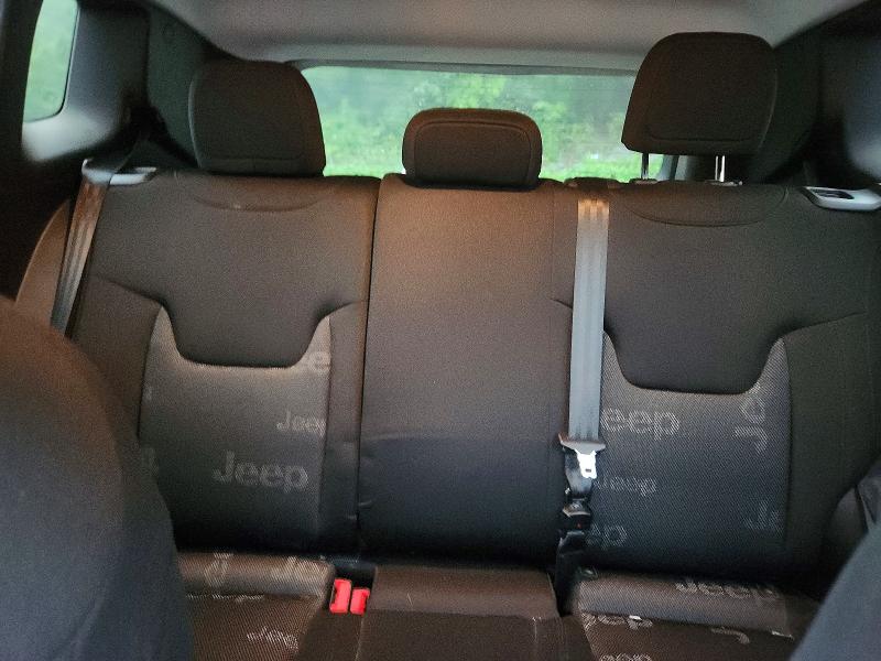 Продажа на аукционе авто 2016 Jeep Renegade, vin: ZACCJBBT8GPE27993, номер лота: 63177926