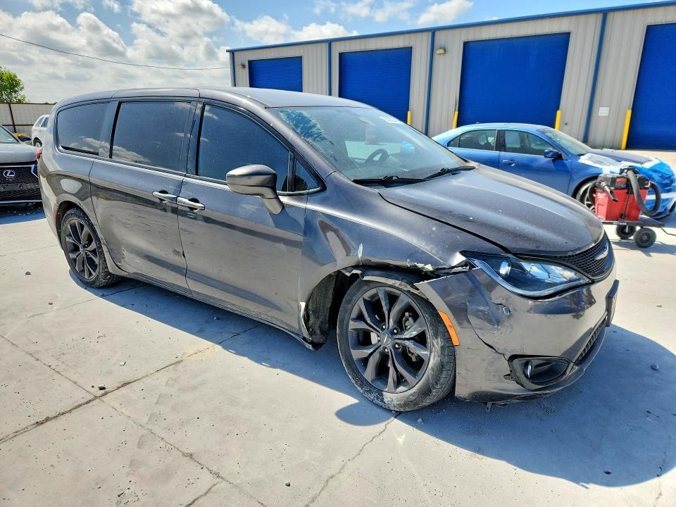 59276046 :رقم المزاد ، 2C4RC1FG7JR361936 vin ، 2018 Chrysler Pacifica مزاد بيع