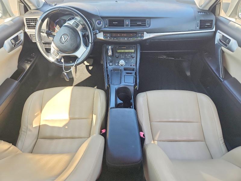 62163226 :رقم المزاد ، JTHKD5BH6B2020465 vin ، 2011 Lexus Ct مزاد بيع