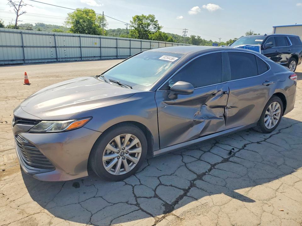 Auction sale of the 2018 Toyota Camry, vin: 4T1B11HK7JU565031, lot number: 59284456