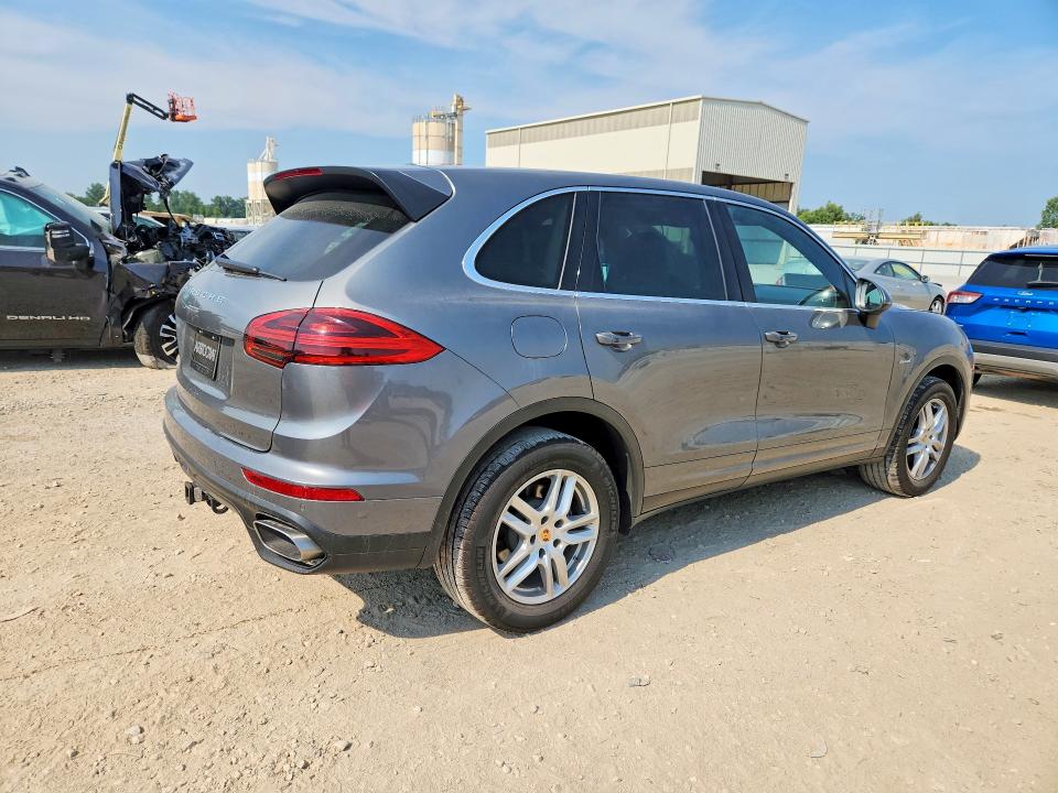 61291816 :رقم المزاد ، WP1AF2A28GLA40512 vin ، 2016 Porsche Cayenne مزاد بيع