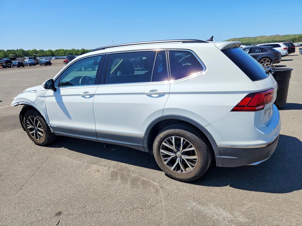 61885776 :رقم المزاد ، 3VV2B7AX6LM115115 vin ، 2020 Volkswagen Tiguan مزاد بيع