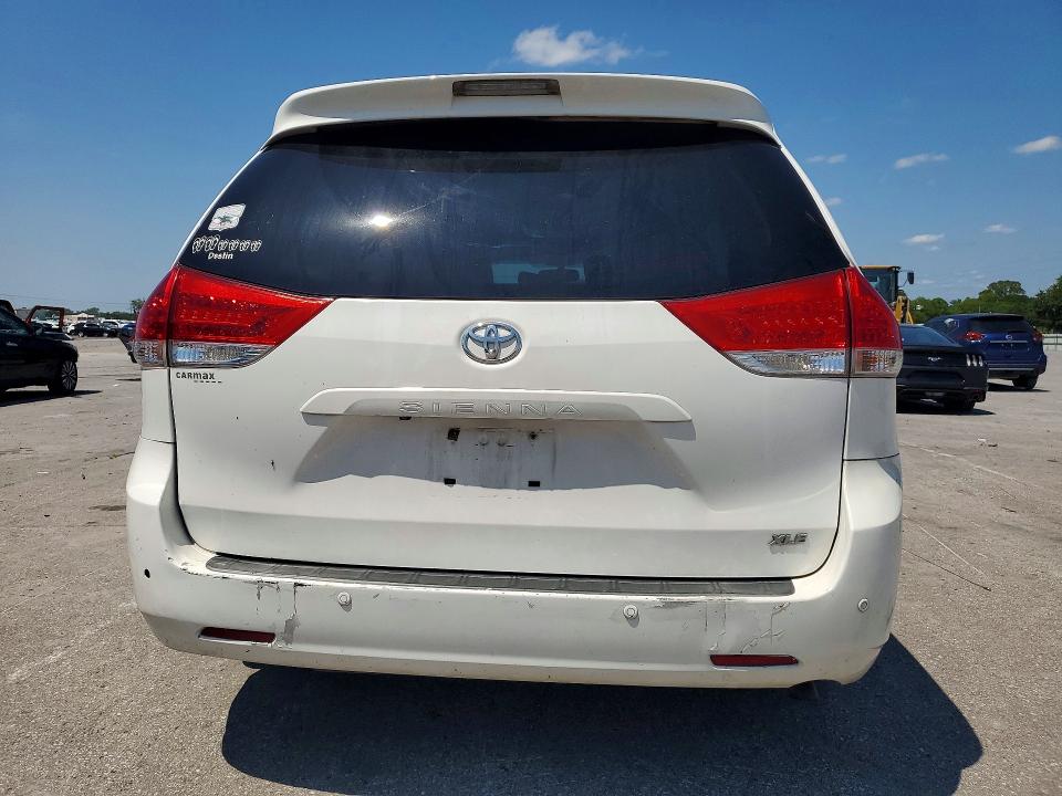 2013 Toyota Sienna მანქანა იყიდება აუქციონზე, vin: 5TDYK3DC7DS320616, აუქციონის ნომერი: 62471186