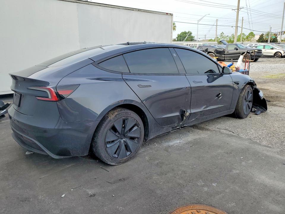 62805626 :رقم المزاد ، 5YJ3E1EA0SF985474 vin ، 2025 Tesla Model 3 مزاد بيع