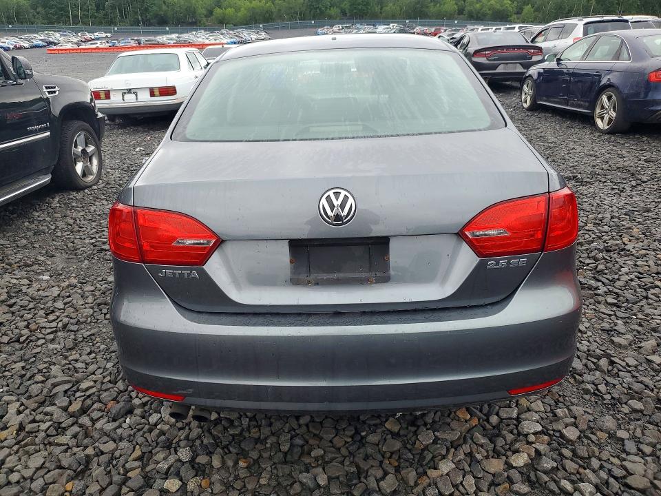 59221126 :رقم المزاد ، 3VWDP7AJ5DM218528 vin ، 2013 Volkswagen Jetta مزاد بيع