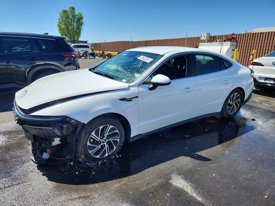 2026 Hyundai Sonata Hybrid მანქანა იყიდება აუქციონზე, vin: KMHL24JJ3TA170305, აუქციონის ნომერი: 63291836