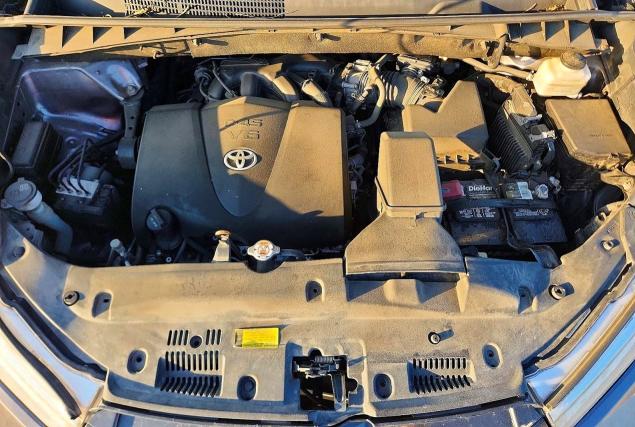 59327416 :رقم المزاد ، 5TDKZRFH0KS570063 vin ، 2019 Toyota Highlander مزاد بيع