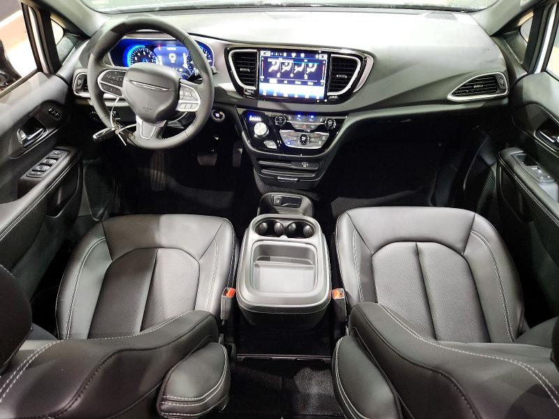 Auction sale of the 2027 Chrysler Pacifica, vin: 2C4RC1BG4VR576671, lot number: 60669896