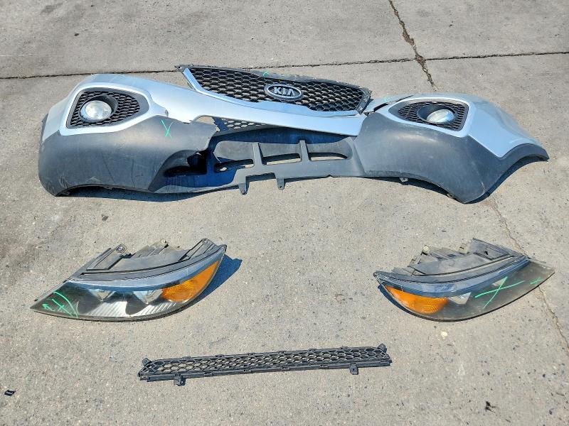 2011 Kia Sorento მანქანა იყიდება აუქციონზე, vin: 5XYKUDA29BG042653, აუქციონის ნომერი: 59163136