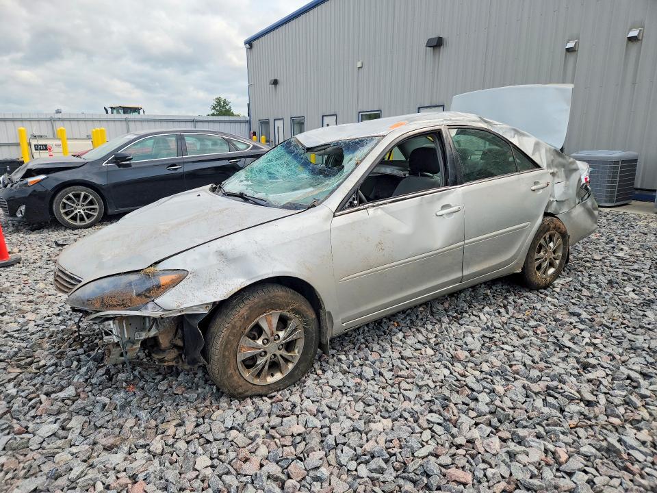 Auction sale of the 2006 Toyota Camry, vin: 4T1BE32K26U158492, lot number: 61906556