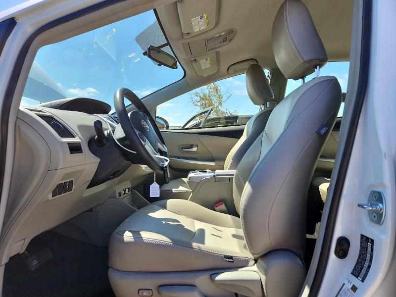 60211196 :رقم المزاد ، JTDZN3EU1E3305390 vin ، 2014 Toyota Prius V مزاد بيع