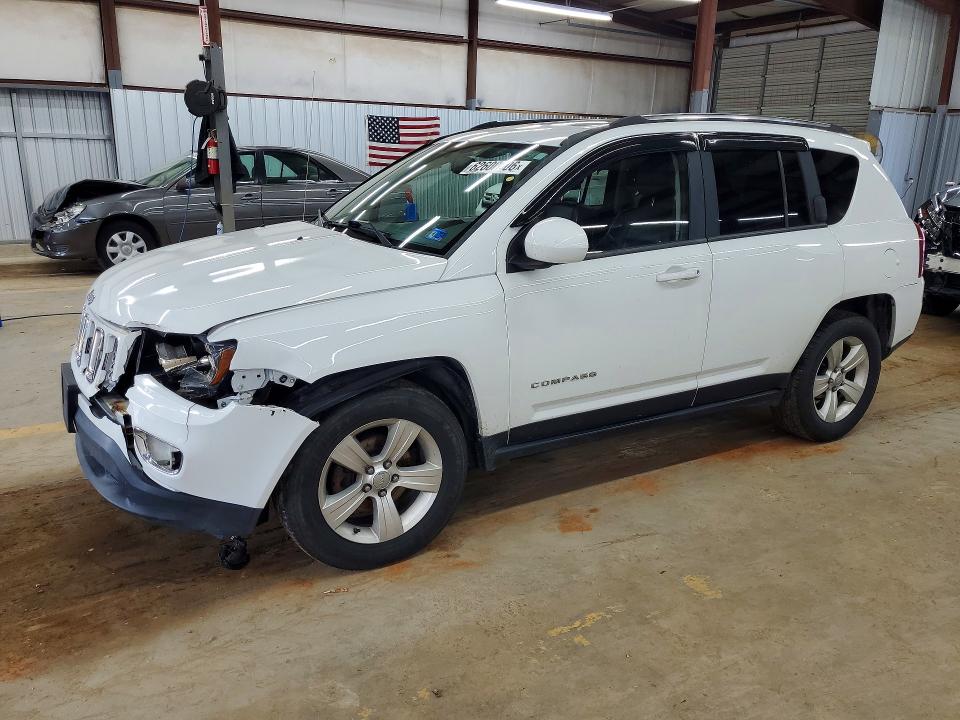 62600706 :رقم المزاد ، 1C4NJDEB4FD245017 vin ، 2015 Jeep Compass مزاد بيع