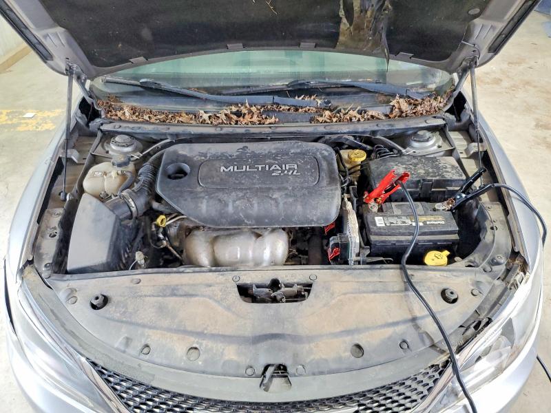 2015 Chrysler 200 მანქანა იყიდება აუქციონზე, vin: 1C3CCCAB1FN570093, აუქციონის ნომერი: 60295346