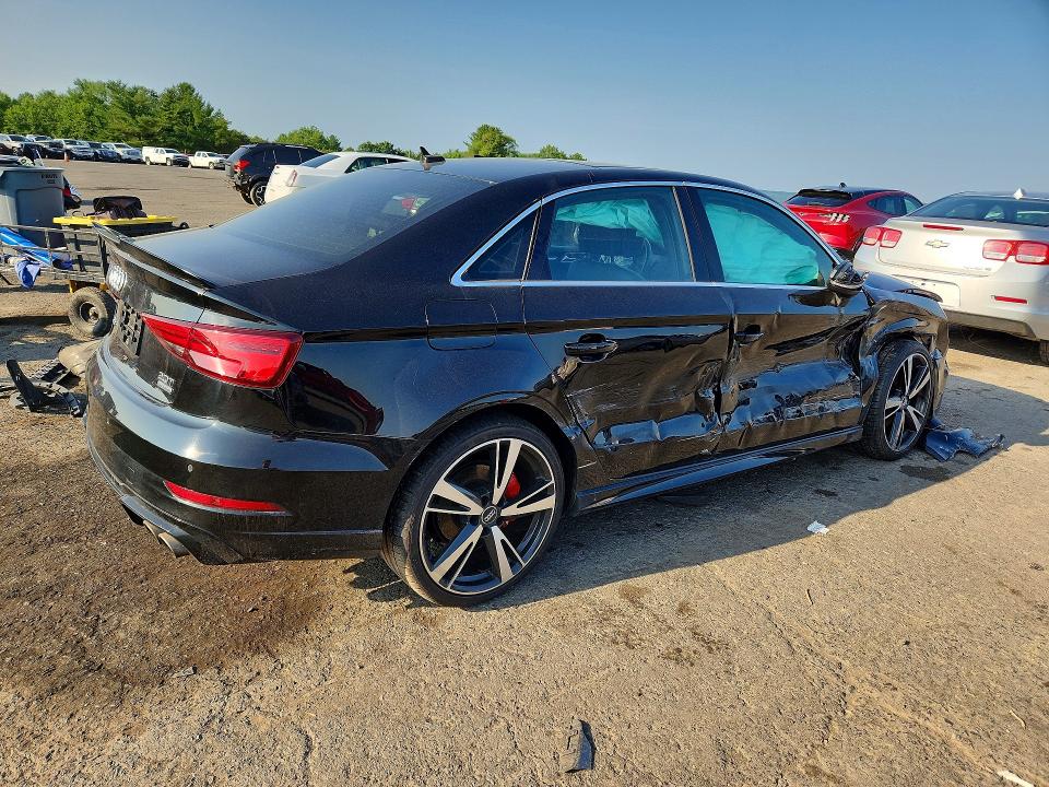 59609436 :رقم المزاد ، WAUJ8GFF3J1041121 vin ، 2018 Audi A3 مزاد بيع