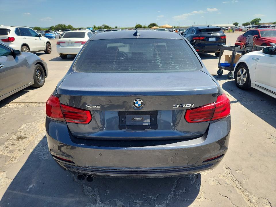 2017 Bmw 330 მანქანა იყიდება აუქციონზე, vin: WBA8D9C30HA011715, აუქციონის ნომერი: 62988236