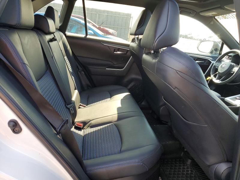 61778876 :رقم المزاد ، 2T3RWRFV4KW034258 vin ، 2019 Toyota Rav4 Hybrid مزاد بيع