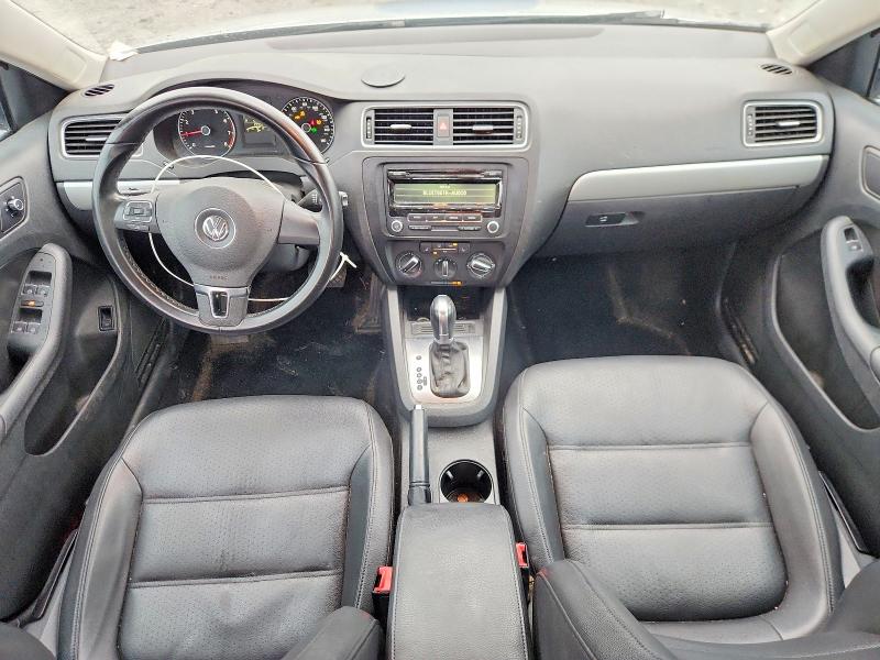 60392246 :رقم المزاد ، 3VWD07AJ3EM317130 vin ، 2014 Volkswagen Jetta مزاد بيع