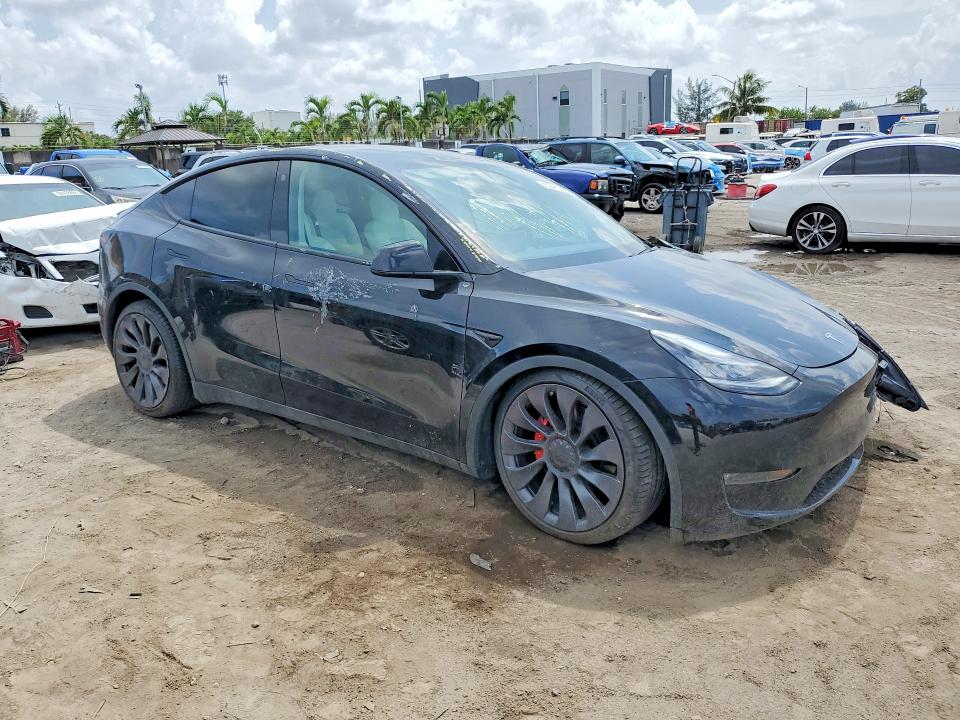 62419816 :رقم المزاد ، 5YJYGDEF9MF089156 vin ، 2021 Tesla Model Y مزاد بيع