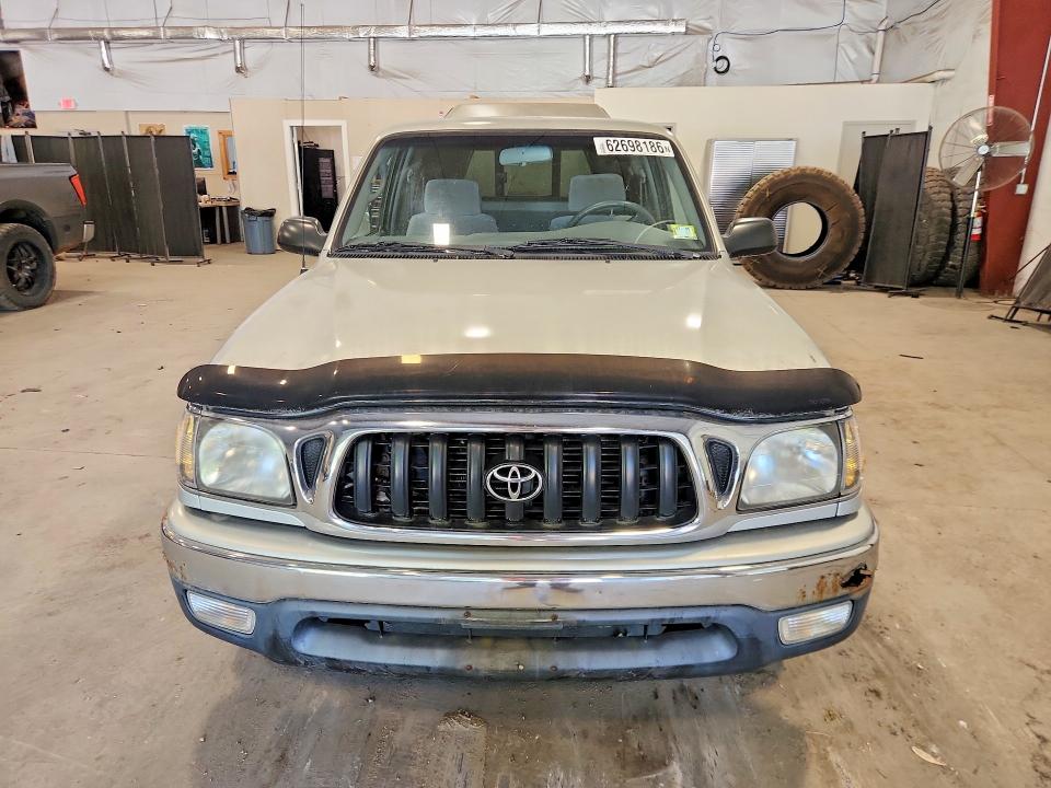 62698186 :رقم المزاد ، 5TEVL52N71Z732260 vin ، 2001 Toyota Tacoma مزاد بيع