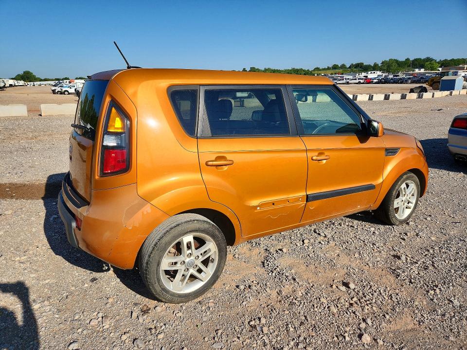 2011 Kia Soul მანქანა იყიდება აუქციონზე, vin: KNDJT2A26B7304208, აუქციონის ნომერი: 59268086