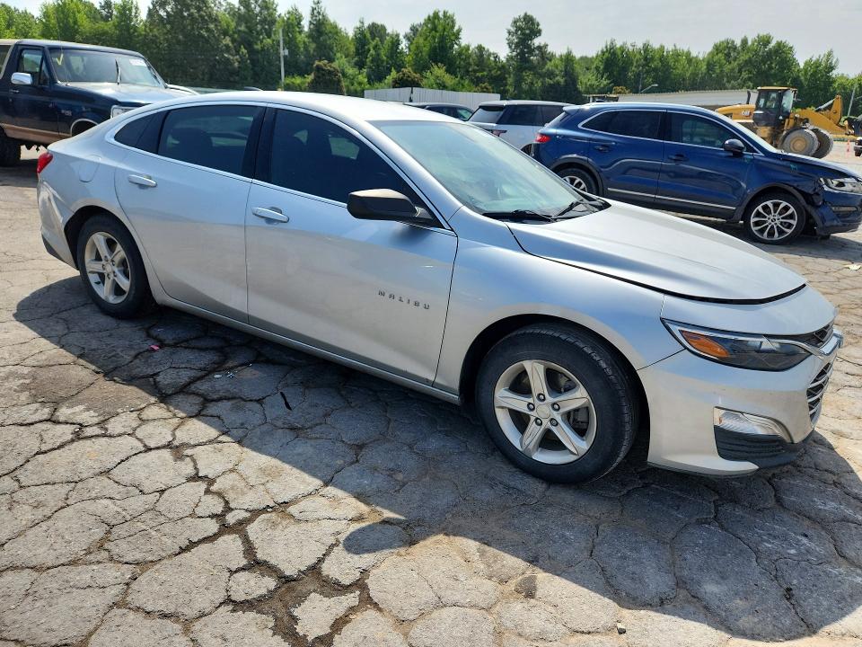 Продаж на аукціоні авто 2021 Chevrolet Malibu, vin: 1G1ZB5ST0MF088615, номер лоту: 61684336