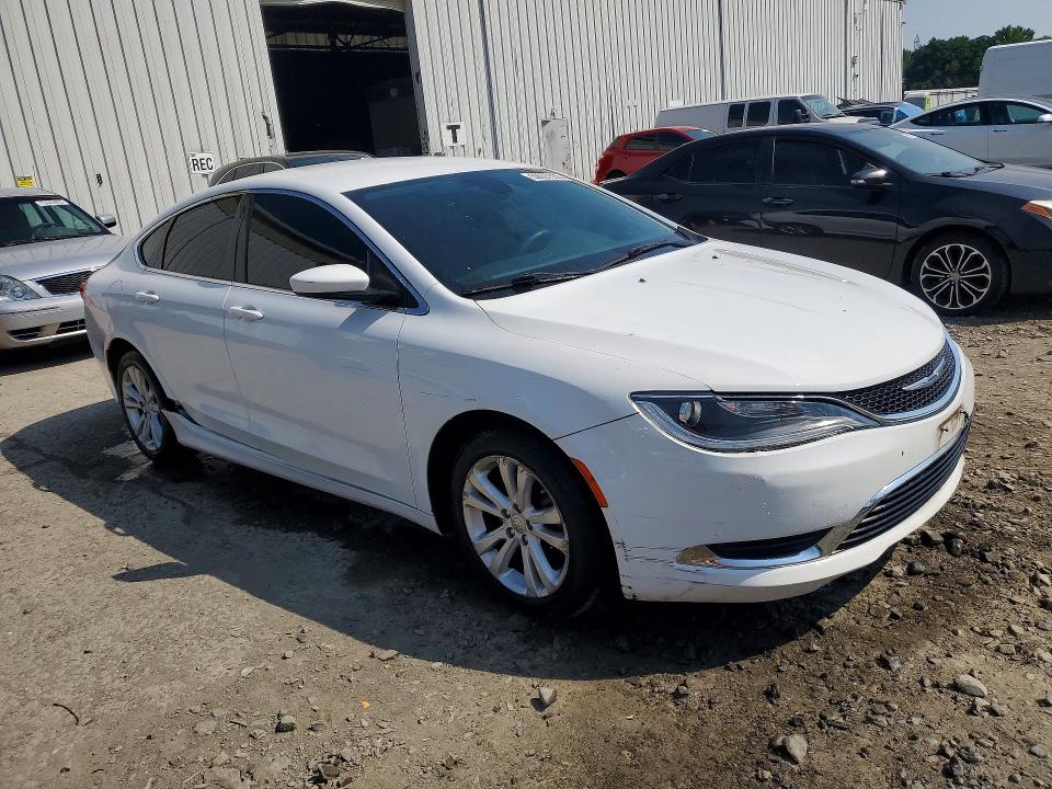 59007336 :رقم المزاد ، 1C3CCCAB3FN593312 vin ، 2015 Chrysler 200 مزاد بيع
