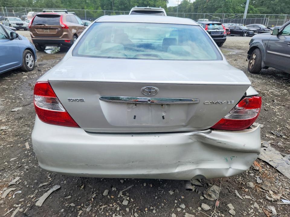 2004 Toyota Camry მანქანა იყიდება აუქციონზე, vin: 4T1BE32K14U842155, აუქციონის ნომერი: 60636366