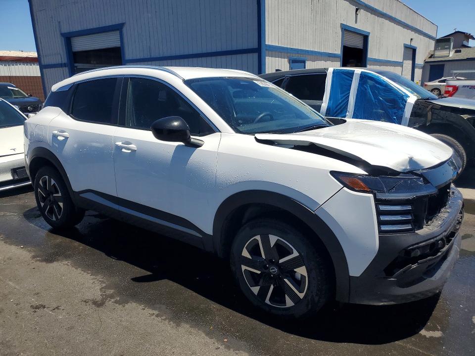 59742196 :رقم المزاد ، 3N8AP6CB5TL371733 vin ، 2026 Nissan Kicks مزاد بيع