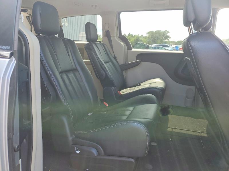 2013 Chrysler Town & Country მანქანა იყიდება აუქციონზე, vin: 2C4RC1BG2DR745908, აუქციონის ნომერი: 61198336