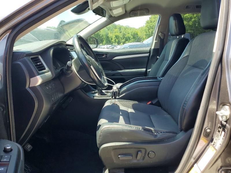 2018 Toyota Highlander მანქანა იყიდება აუქციონზე, vin: 5TDBZRFH9JS843287, აუქციონის ნომერი: 59677046