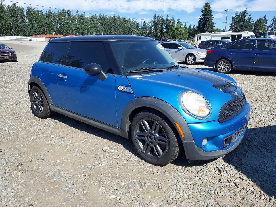 Продаж на аукціоні авто 2011 Mini Cooper, vin: WMWSV3C56BTY23131, номер лоту: 60816126