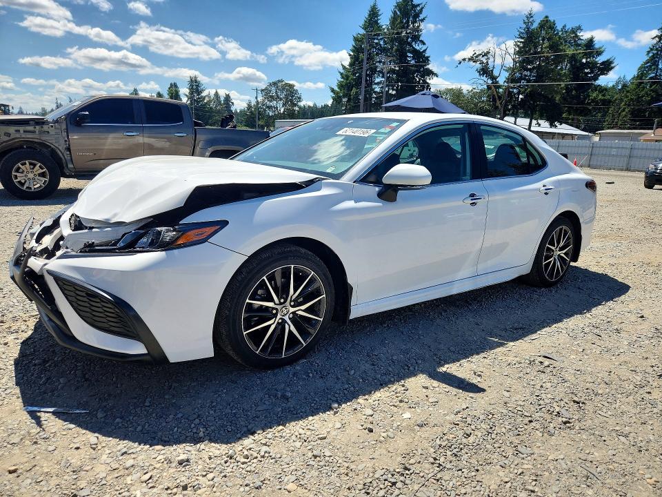 2024 Toyota Camry Hybrid მანქანა იყიდება აუქციონზე, vin: 4T1G31AK3RU628941, აუქციონის ნომერი: 62140196