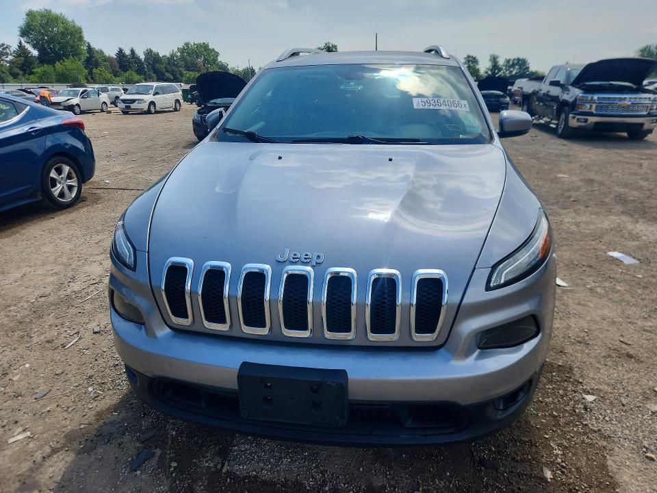 59364066 :رقم المزاد ، 1C4PJLCB9HW603578 vin ، 2017 Jeep Cherokee مزاد بيع