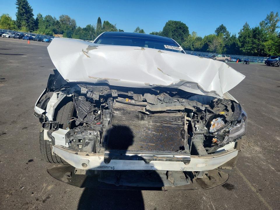 2015 Hyundai Genesis მანქანა იყიდება აუქციონზე, vin: KMHGN4JE3FU048980, აუქციონის ნომერი: 61151526