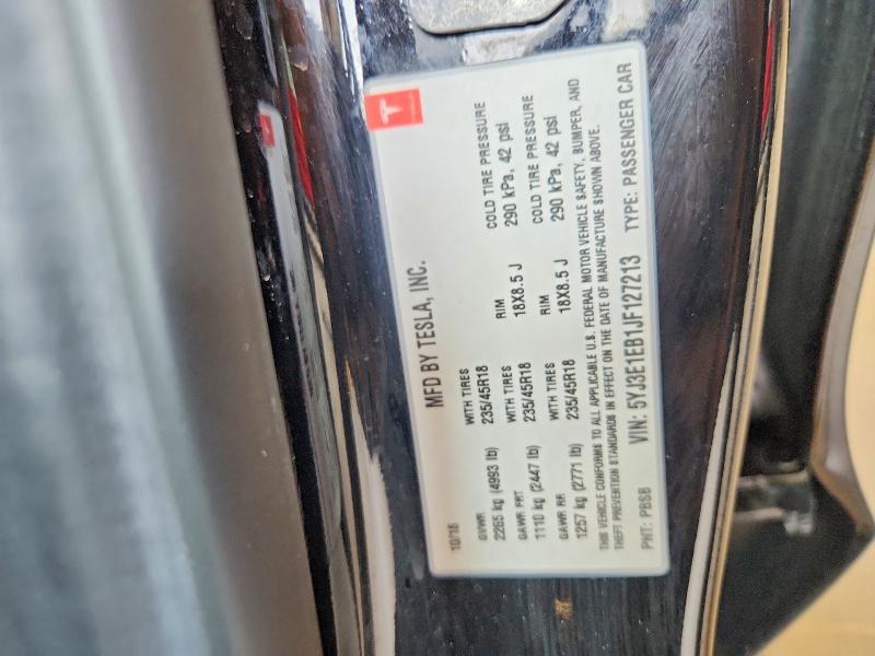 61427066 :رقم المزاد ، 5YJ3E1EB1JF127213 vin ، 2018 Tesla Model 3 مزاد بيع
