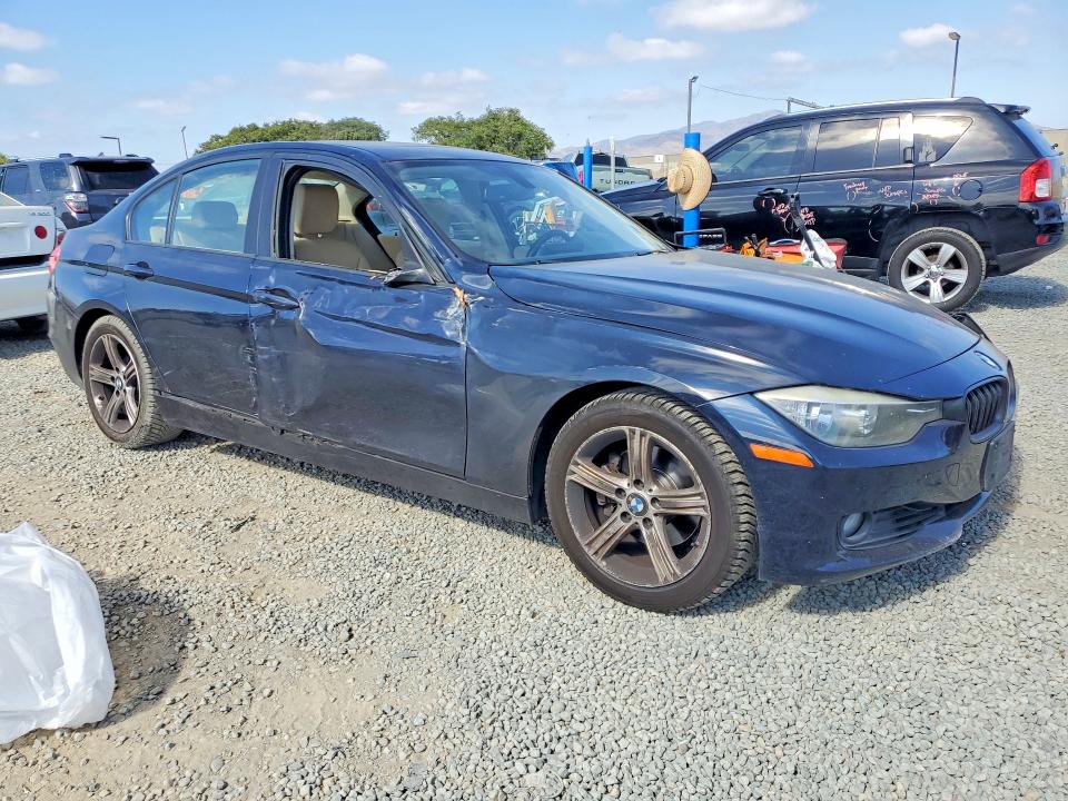 59716096 :رقم المزاد ، WBA3C1C5XEK109589 vin ، 2014 Bmw 328 مزاد بيع