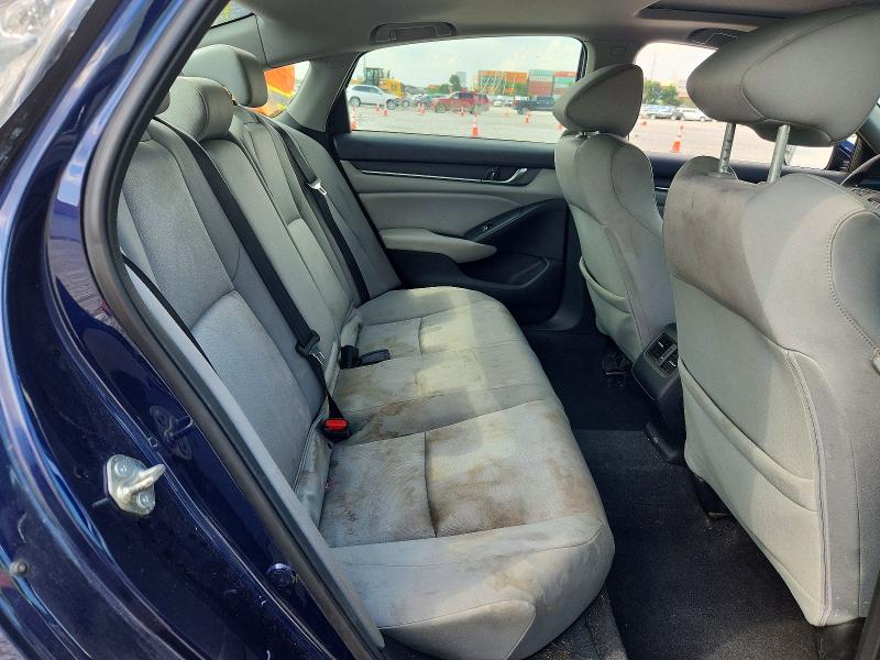 61114456 :رقم المزاد ، 1HGCV1F45JA146051 vin ، 2018 Honda Accord مزاد بيع