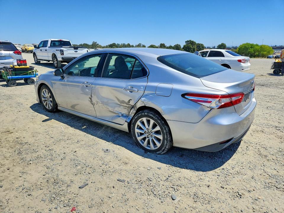 2018 Toyota Camry მანქანა იყიდება აუქციონზე, vin: 4T1B11HK9JU596698, აუქციონის ნომერი: 60240206