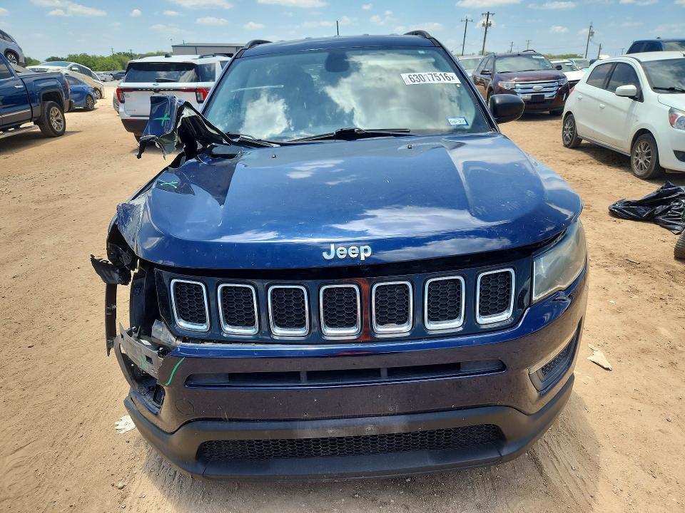63017516 :رقم المزاد ، 3C4NJCAB3JT254861 vin ، 2018 Jeep Compass مزاد بيع