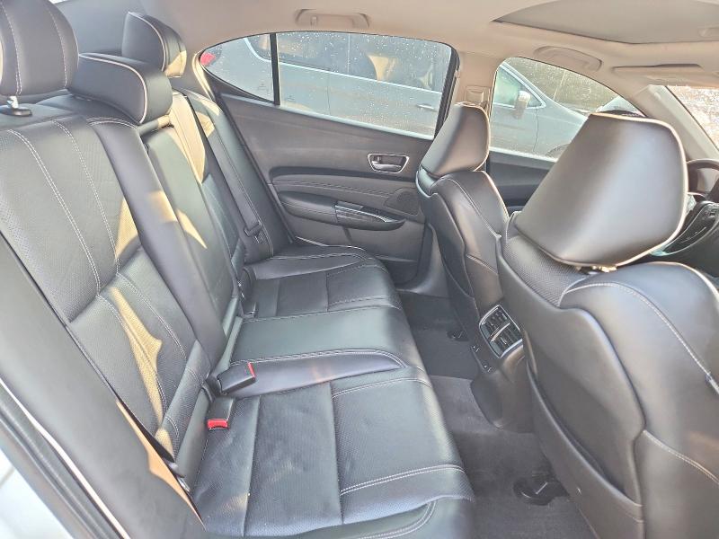 62161846 :رقم المزاد ، 19UUB3F71JA003116 vin ، 2018 Acura Tlx مزاد بيع