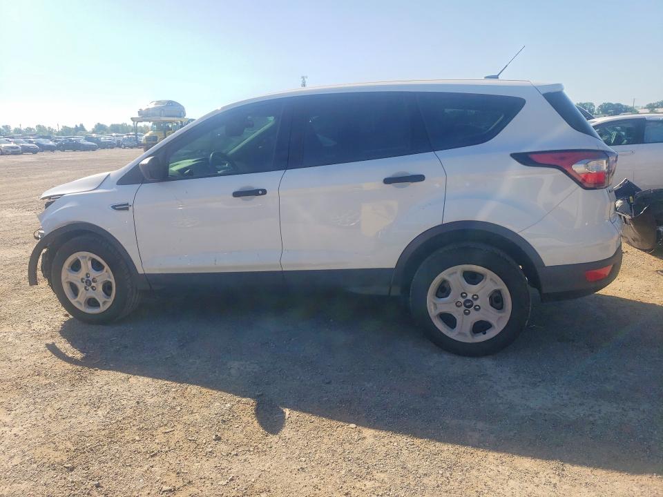 62955376 :رقم المزاد ، 1FMCU0F72JUA67677 vin ، 2018 Ford Escape مزاد بيع