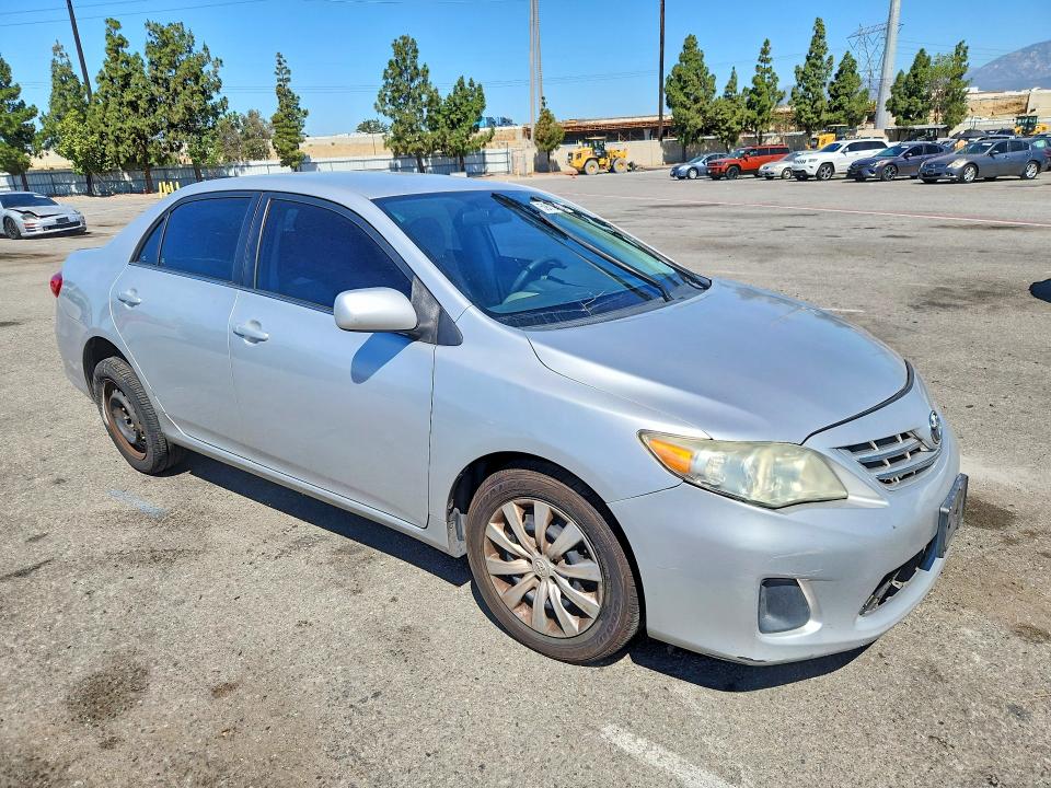 2013 Toyota Corolla მანქანა იყიდება აუქციონზე, vin: 5YFBU4EE0DP163140, აუქციონის ნომერი: 59731006