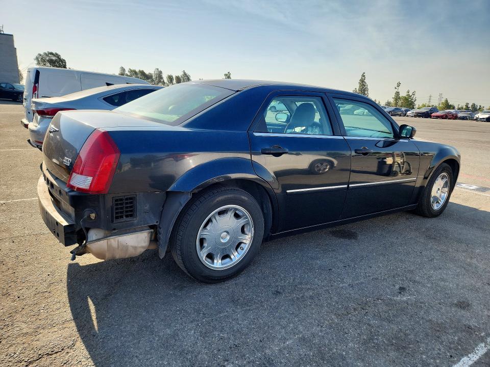 2006 Chrysler 300 მანქანა იყიდება აუქციონზე, vin: 2C3KA53G36H483357, აუქციონის ნომერი: 61160316