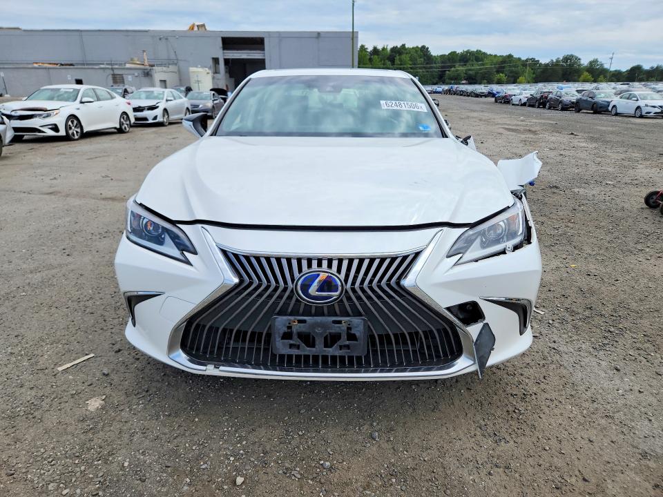 62481506 :رقم المزاد ، JTHB21B11K2057862 vin ، 2019 Lexus Es مزاد بيع